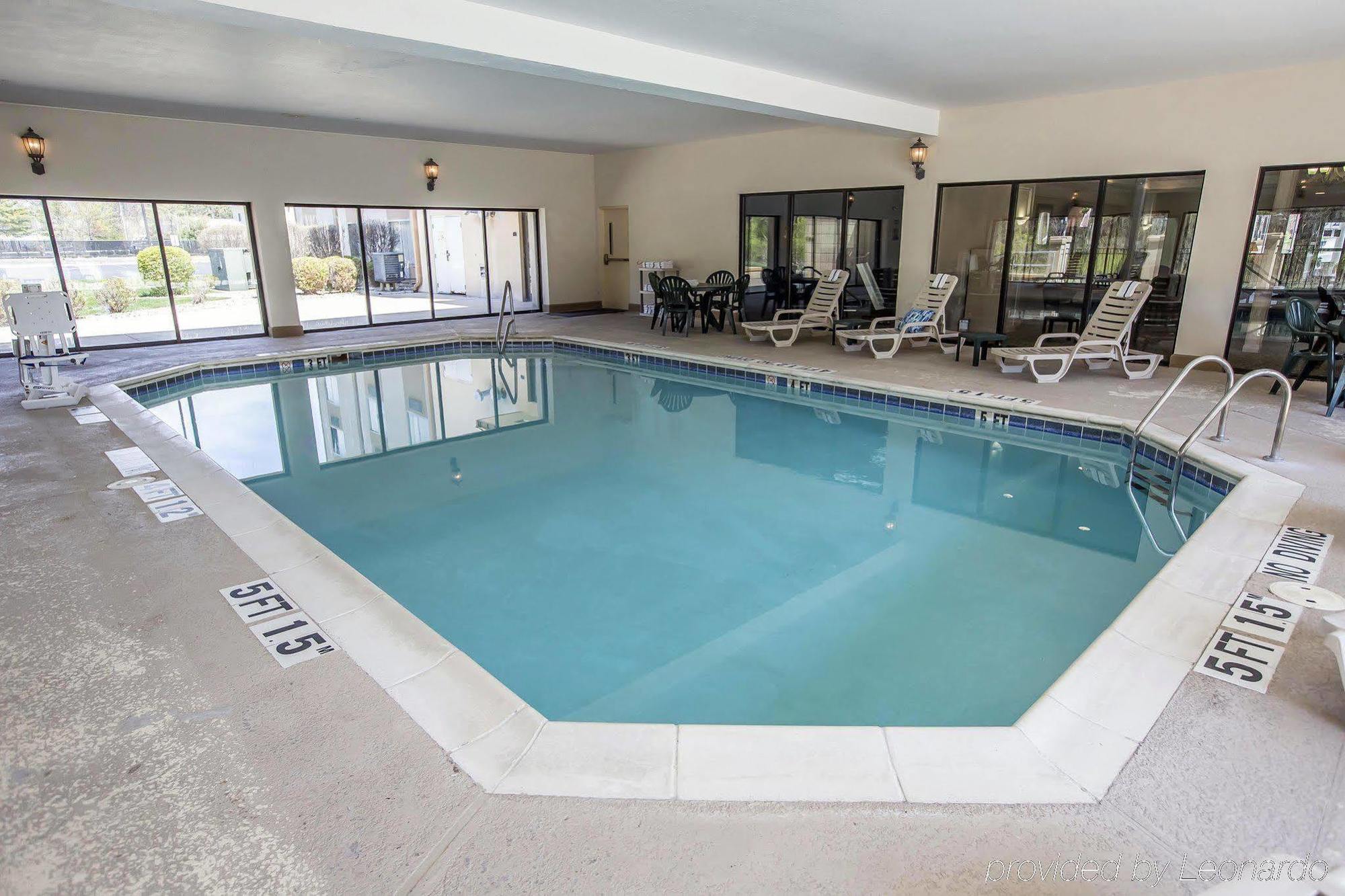 Comfort Suites University Area Notre Dame-South Bend Kültér fotó